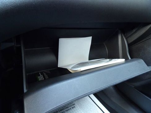 Used 2017 Chevrolet Impala LT FWD image 29
