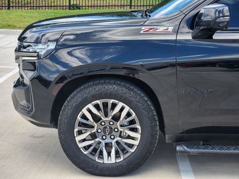 Certified 2021 Chevrolet Tahoe Z71 w/ Luxury Package AWD/4WD image 10