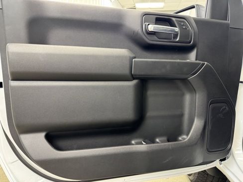 New 2025 GMC Sierra 3500 Pro image 9