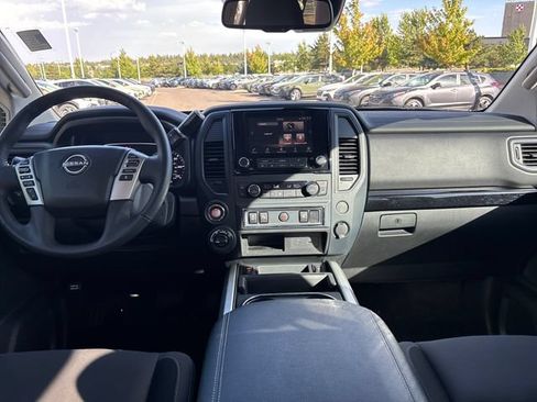 Used 2024 Nissan Titan SV w/ SV Convenience Package AWD/4WD image 25