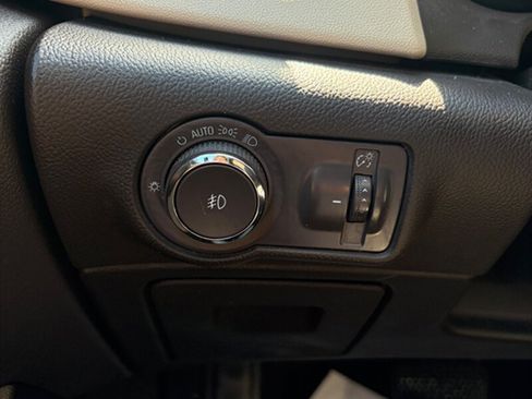 Used 2012 Buick Verano FWD image 17