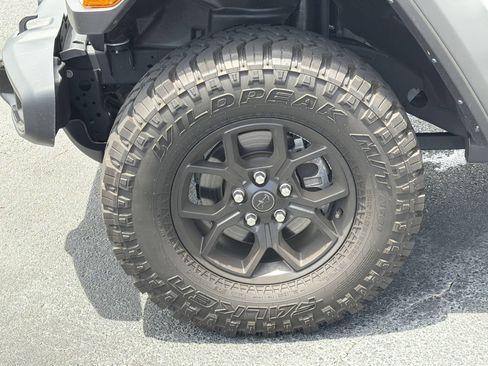 Used 2025 Jeep Wrangler Unlimited Sport AWD/4WD image 10