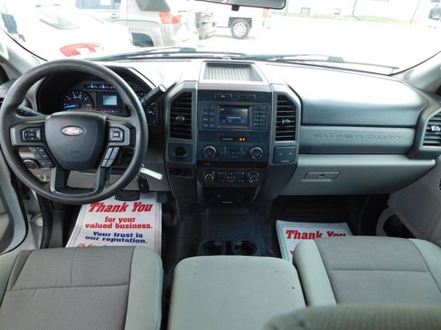 Used 2017 Ford F250 XL w/ Power Equipment Group image 11