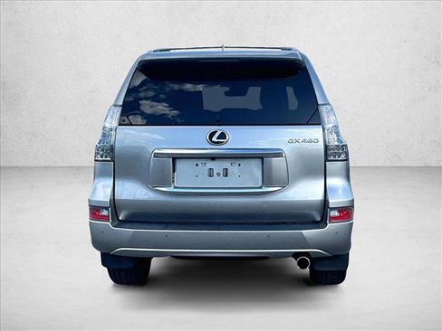 Used 2023 Lexus GX 460 Premium image 4