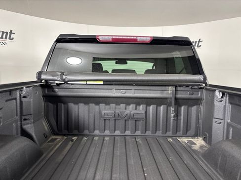 Used 2023 GMC Sierra 1500 SLT w/ SLT Premium Package AWD/4WD image 27