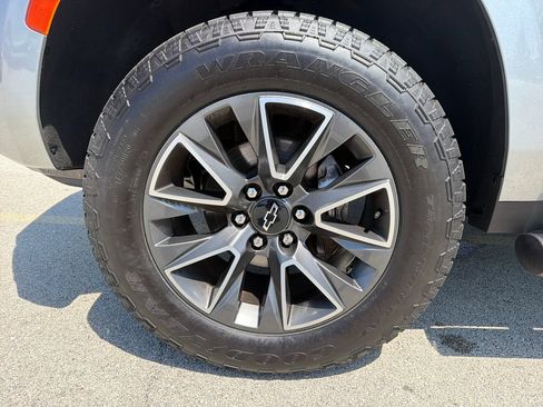 Used 2023 Chevrolet Tahoe Z71 w/ Off-Road Capability Package AWD/4WD image 34