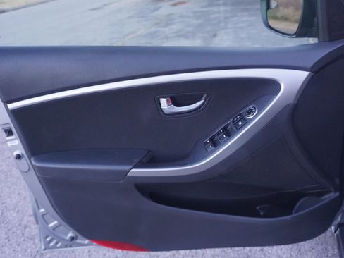 Used 2014 Hyundai Elantra GT image 20