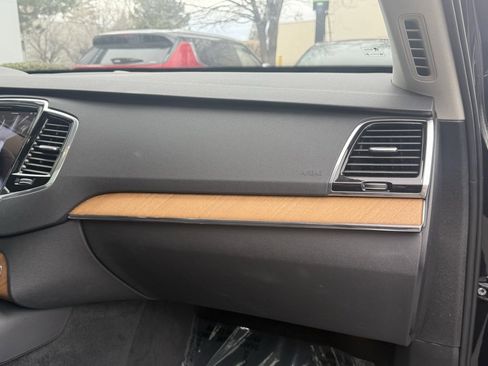 Used 2025 Volvo XC90 B6 Ultra image 31