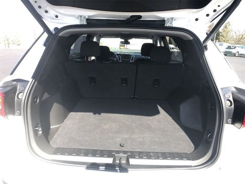 Used 2021 Chevrolet Equinox LT image 22