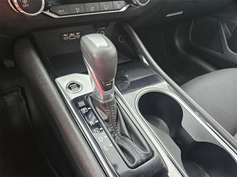 Used 2024 Nissan Altima 2.5 SV image 28