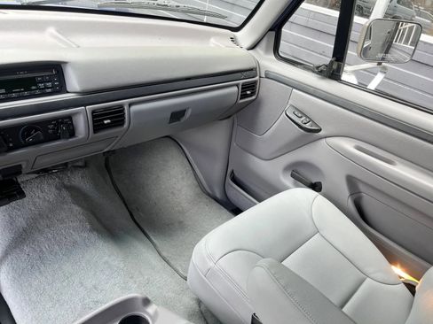 Used 1996 Ford Bronco image 18