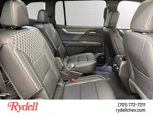 Used 2026 GMC Acadia Denali w/ Super Cruise Package AWD/4WD image 18
