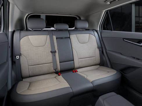 New 2025 Kia Niro SX Touring image 16