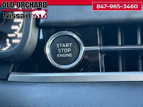 Used 2024 Mitsubishi Outlander SE Black Edition image 18