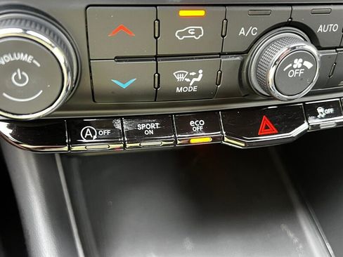 Used 2025 Dodge Durango GT AWD/4WD image 38