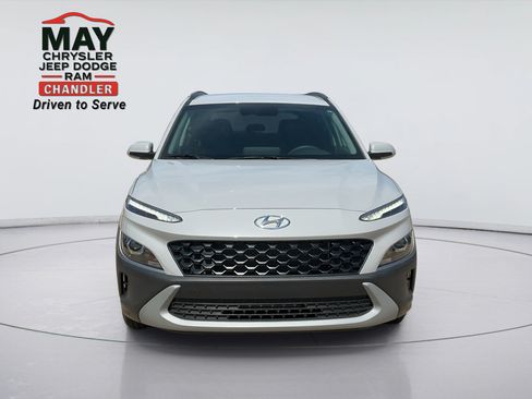 Used 2023 Hyundai Kona SEL AWD/4WD image 2