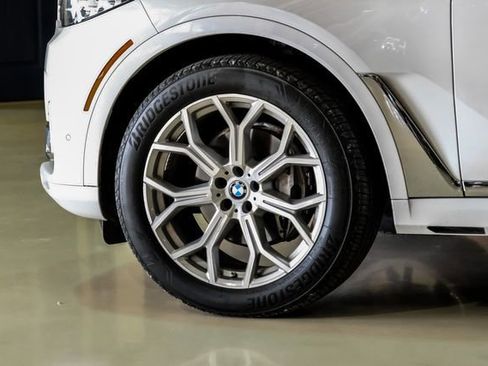 Used 2022 BMW X7 xDrive40i w/ Executive Package AWD/4WD image 49