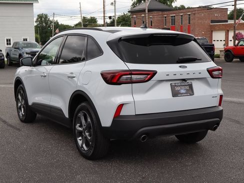 Used 2025 Ford Escape ST-Line Select AWD/4WD image 17