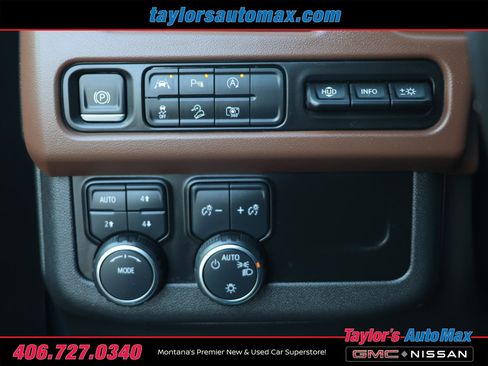 Used 2024 Chevrolet Suburban High Country image 32