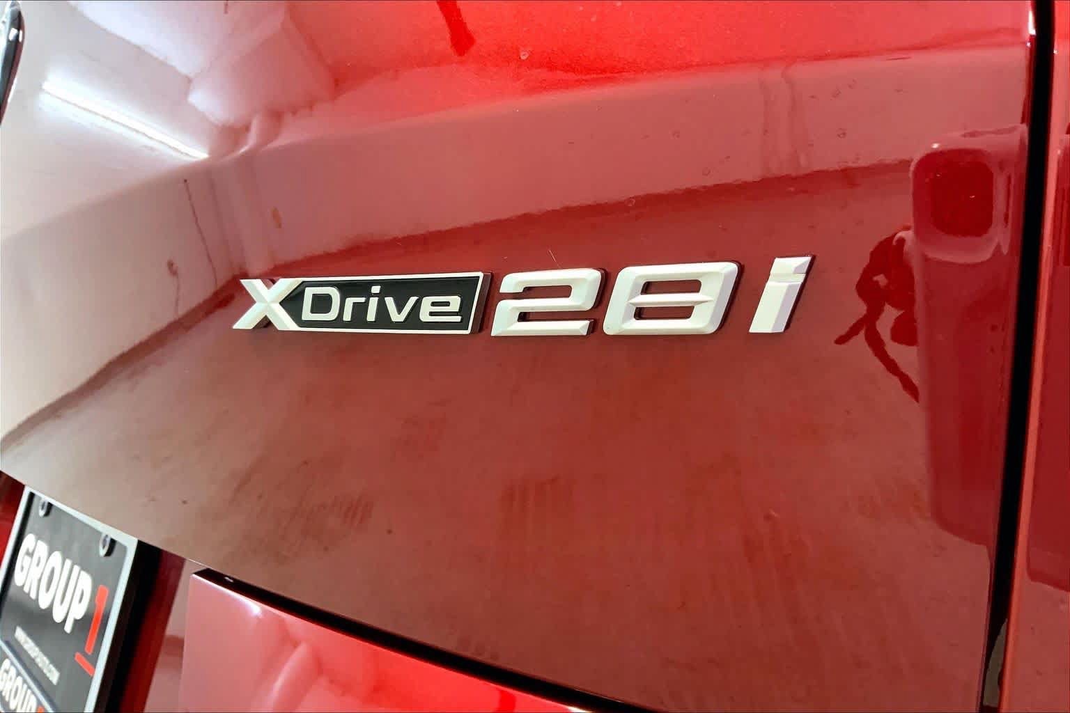 Used 2025 BMW X2 xDrive28i w/ Premium Package AWD/4WD image 9