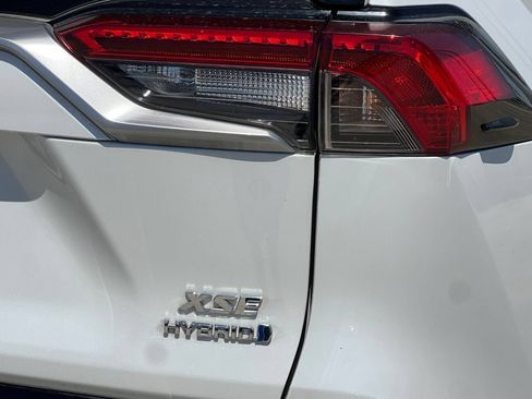 Used 2023 Toyota RAV4 XSE AWD/4WD image 23