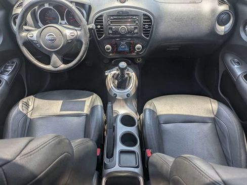 Used 2011 Nissan Juke SV FWD image 14