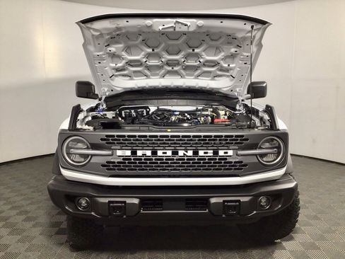 New 2025 Ford Bronco Badlands image 6