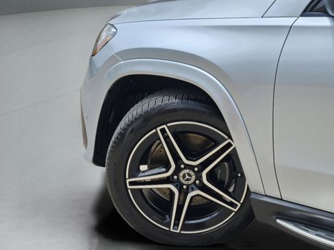 Certified 2026 Mercedes-Benz GLS 450 4MATIC image 28