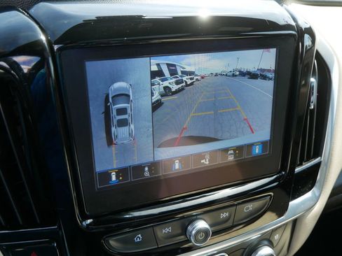 Used 2022 Chevrolet Traverse Premier AWD/4WD image 35