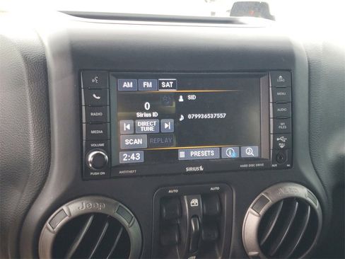 Used 2018 Jeep Wrangler Unlimited Sport S image 22