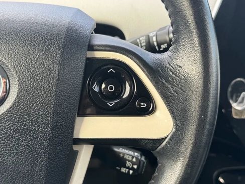 Used 2016 Toyota Prius Three Touring image 13