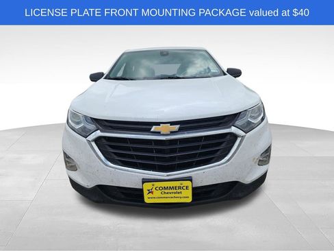Used 2021 Chevrolet Equinox LS FWD image 2