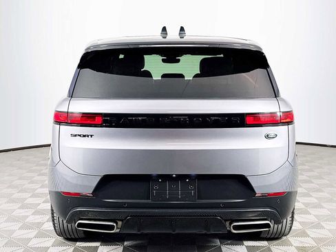Used 2023 Land Rover Range Rover Sport SE image 6