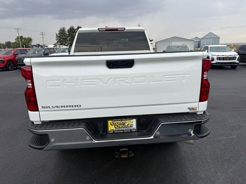 Used 2024 Chevrolet Silverado 3500 W/T image 4