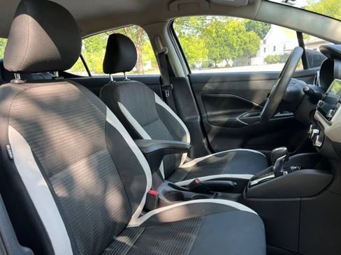 Used 2020 Nissan Versa SV FWD image 24