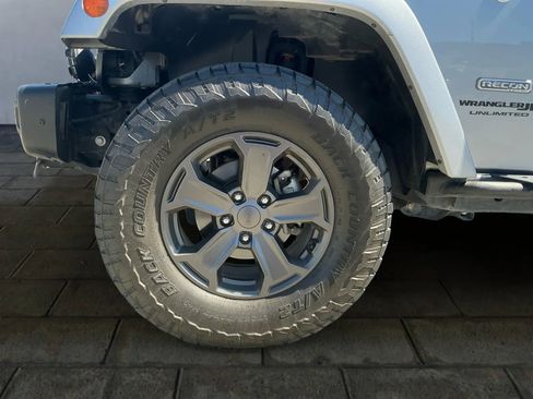 Used 2018 Jeep Wrangler Unlimited Rubicon image 23