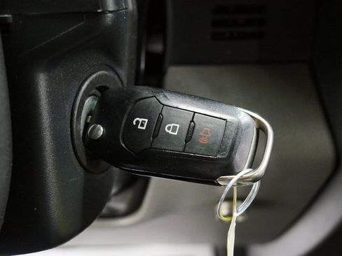 Used 2022 Ford F250 XL w/ Power Equipment Group image 26