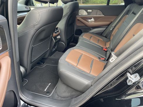 New 2026 Mercedes-Benz GLE 53 AMG 4MATIC Coupe image 36