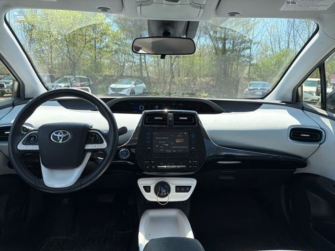 Used 2017 Toyota Prius Prime Plus image 8