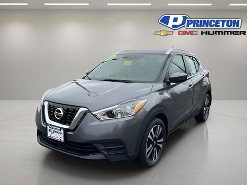 Used 2020 Nissan Kicks SV FWD image 3