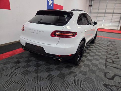 Used 2016 Porsche Macan S image 25