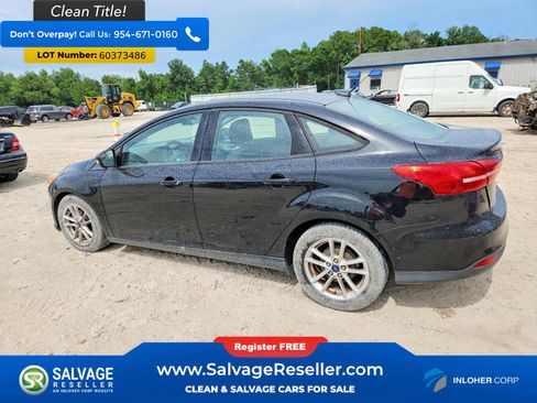 Used 2017 Ford Focus SE FWD image 3