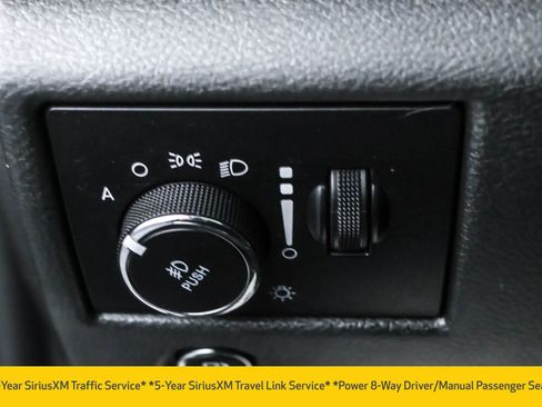 Used 2018 Jeep Grand Cherokee Altitude image 25