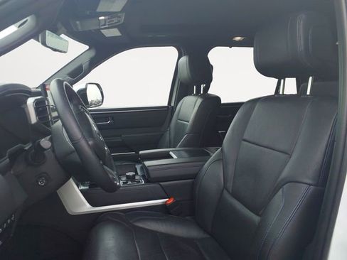 Certified 2024 Toyota Sequoia Platinum AWD/4WD image 9