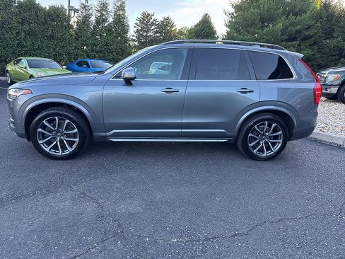 Used 2018 Volvo XC90 T5 Momentum w/ Convenience Package AWD/4WD image 12