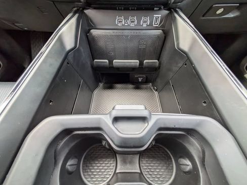 Used 2025 RAM 1500 Limited AWD/4WD image 20