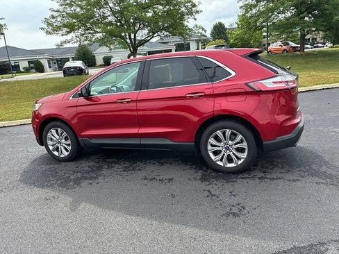 Used 2022 Ford Edge Titanium w/ Class II Trailer Tow Package AWD/4WD image 13