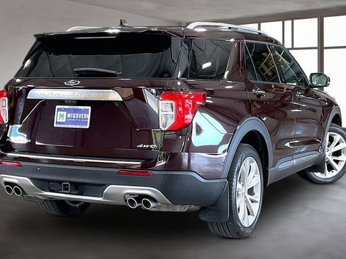 Used 2023 Ford Explorer Platinum w/ Technology Package AWD/4WD image 7