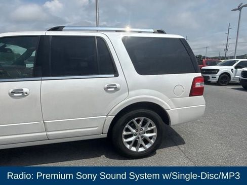 Used 2017 Ford Expedition Limited w/ Equipment Group 301A AWD/4WD image 12