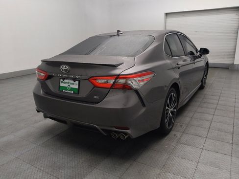Used 2019 Toyota Camry SE FWD image 9